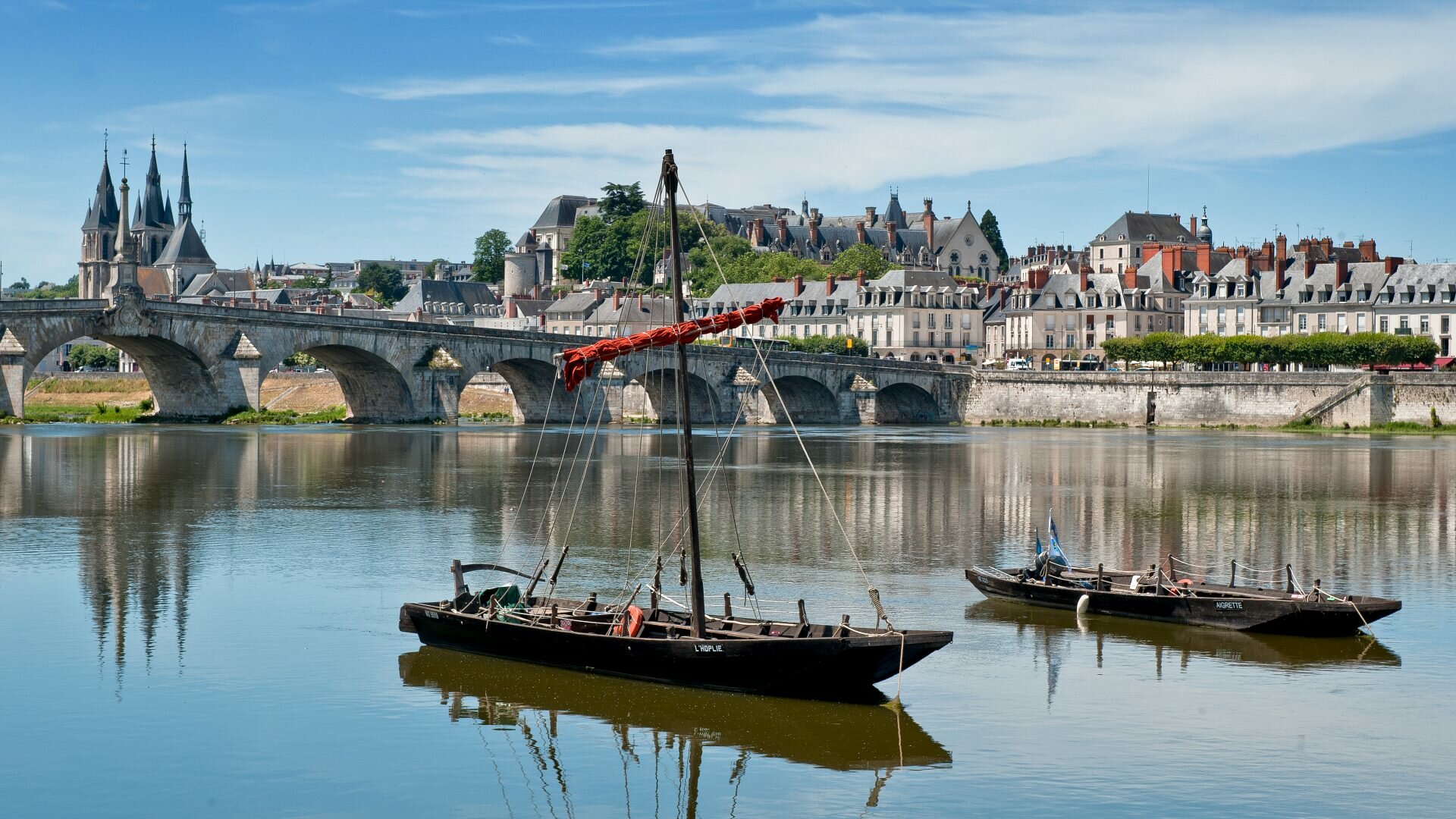 Wine And Dine In The Loire